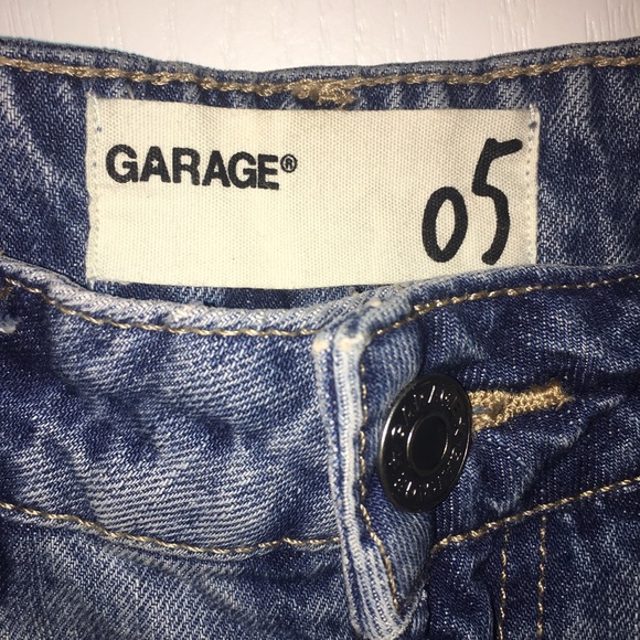 Garage Floral Embroidered Jean Shorts - Picture 5 of 5